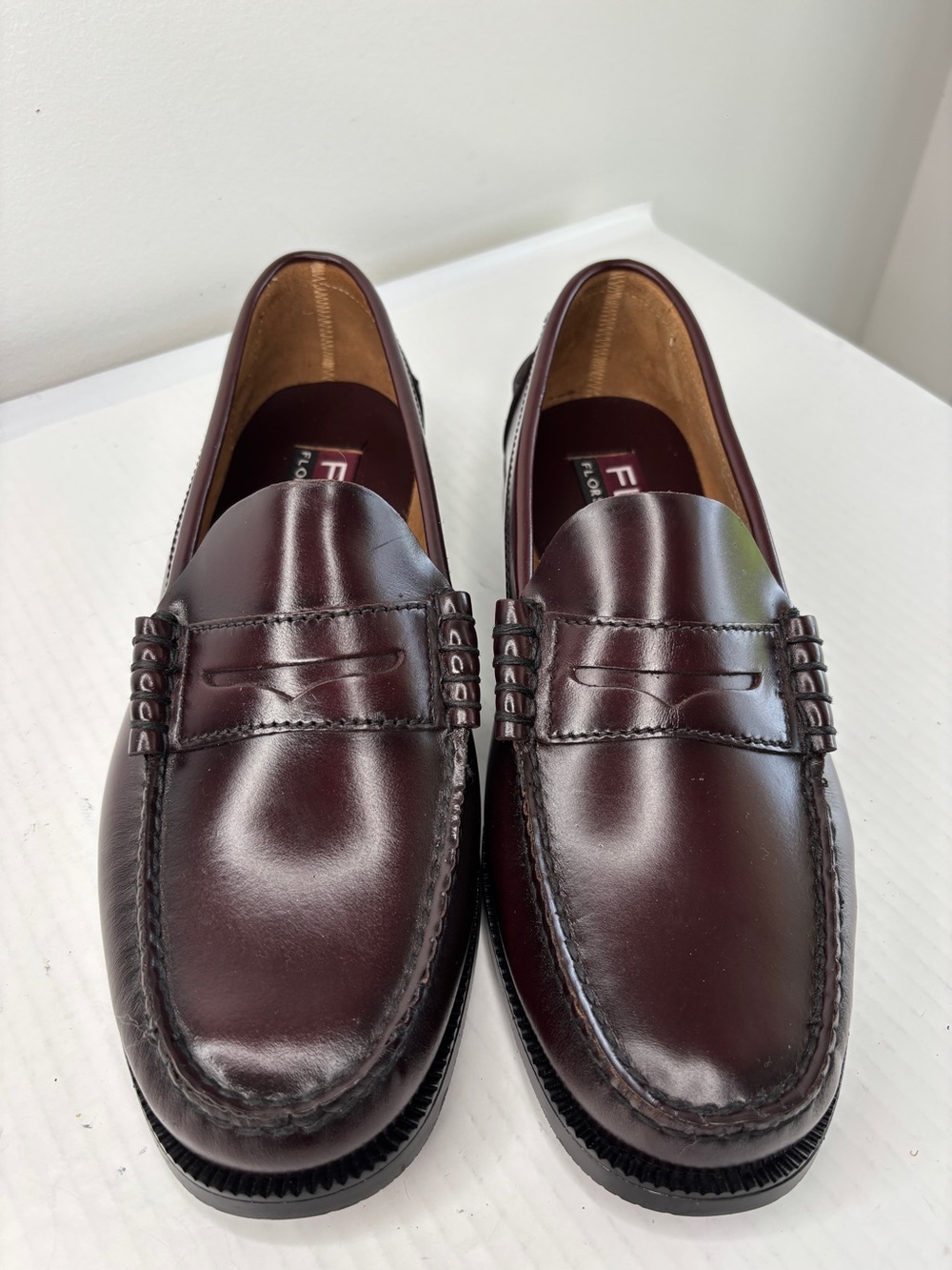 Florsheim Penny Loafers Mens Sz 9 Burgundy Leather Pinch Round Toe Slip On Shoes - Picture 2 of 13
